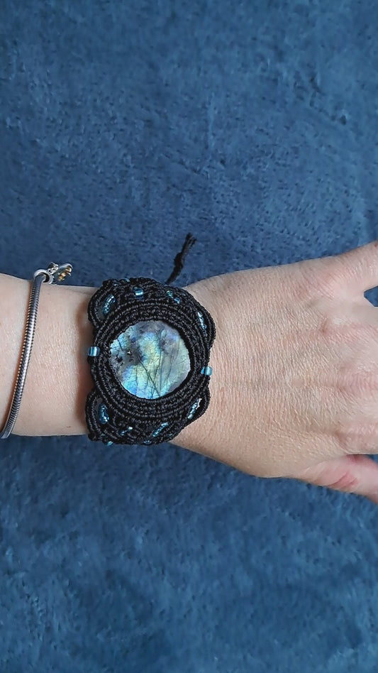 Bracelet manchette motif arabesque